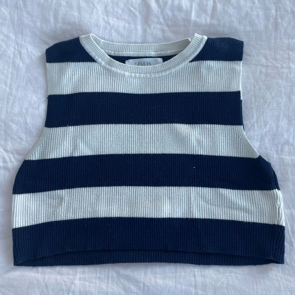 Zara Girls Cropped Navy Blue and White Tank Top